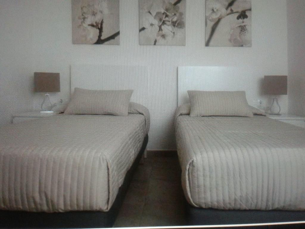 Pension Alemania Bed & Breakfast Alicante Room photo